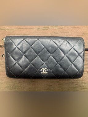 Vintage CHANEL Lambskin Quilted Boy Zip Around Wallet Black